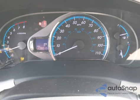 2014 Toyota Sienna Limited V6 7 Passenger z USA, uszkodzony, nr VIN 5TDYK3DC3ES497147